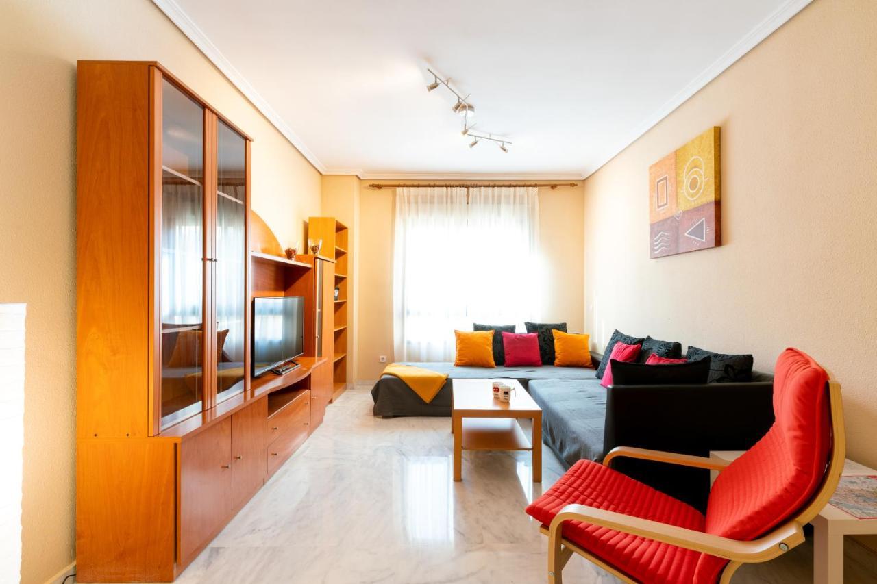 Centrico II Donkey Parking Incluido Apartment Seville Exterior photo