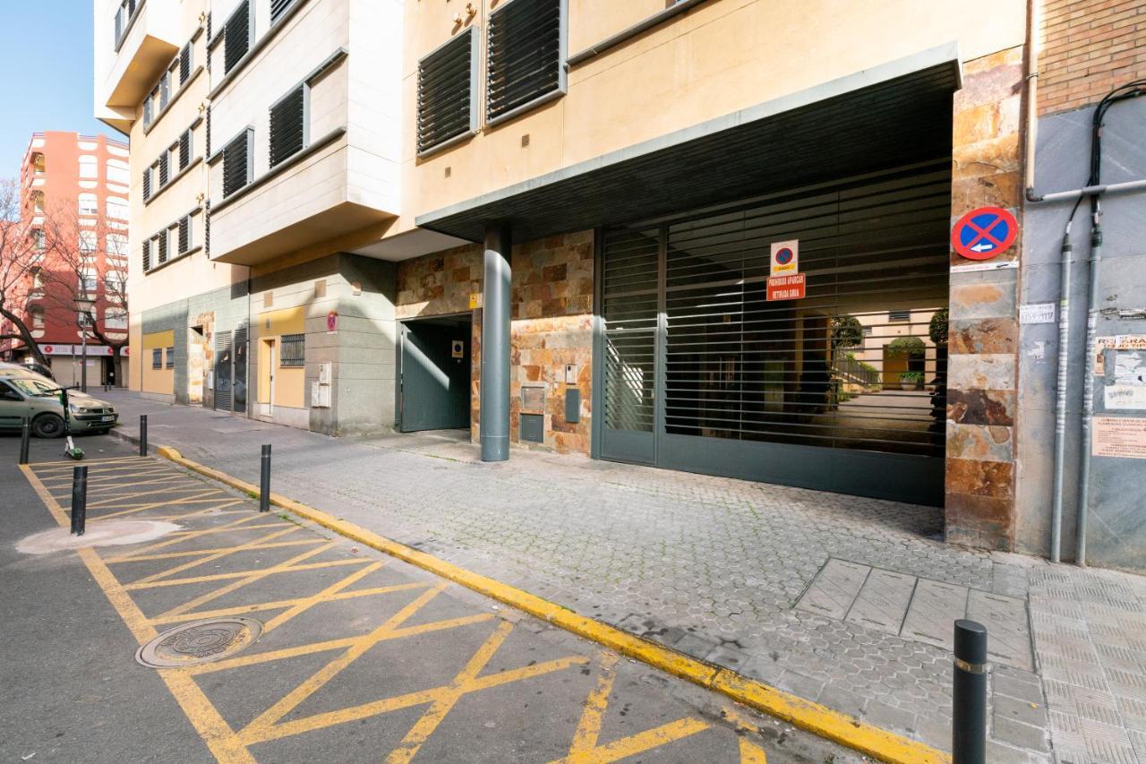Centrico II Donkey Parking Incluido Apartment Seville Exterior photo